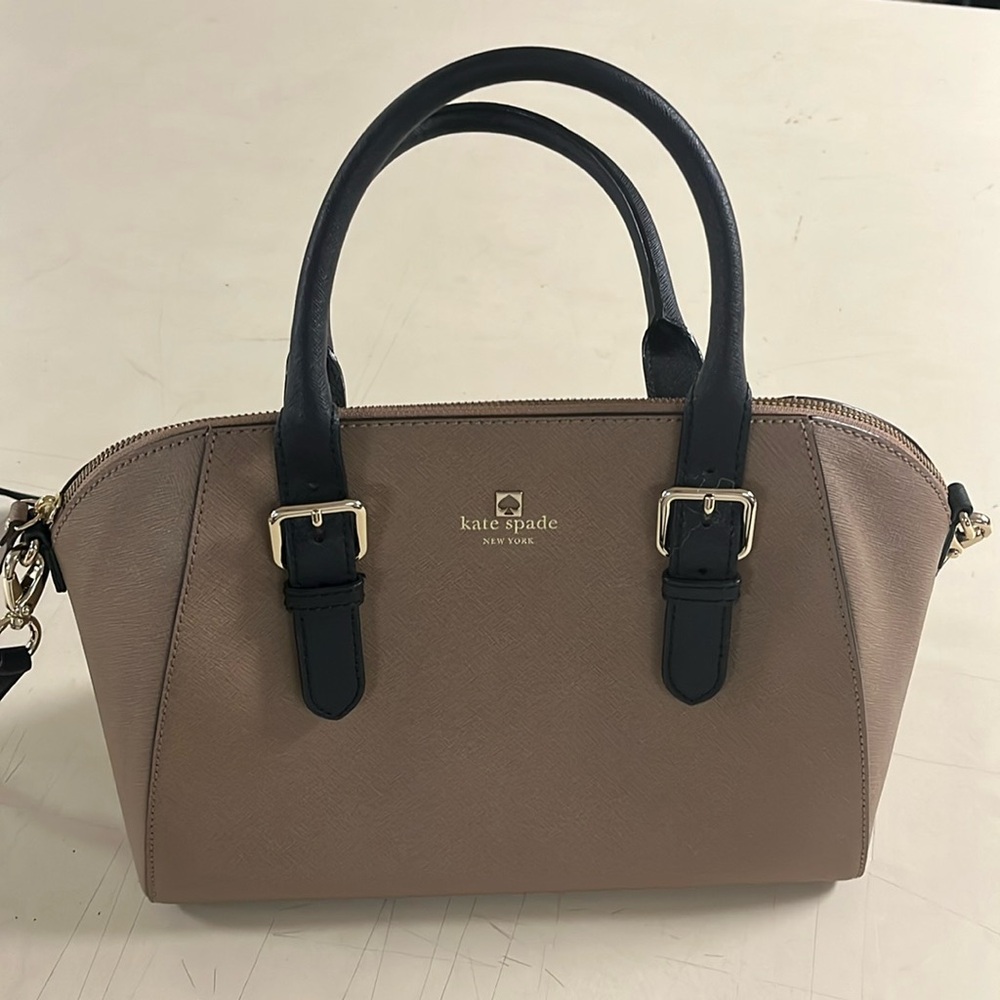 NWOT Kate Spade Cove Street Leather Colorblock Pippa Satchel, Dune/Black 🖤